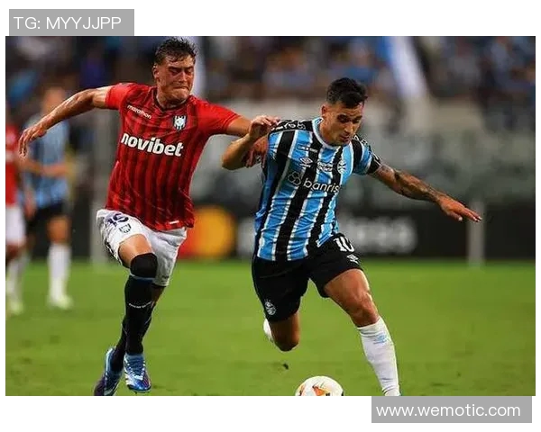 南美解放者杯弗鲁米嫩塞新帅上任首胜球队士气回升